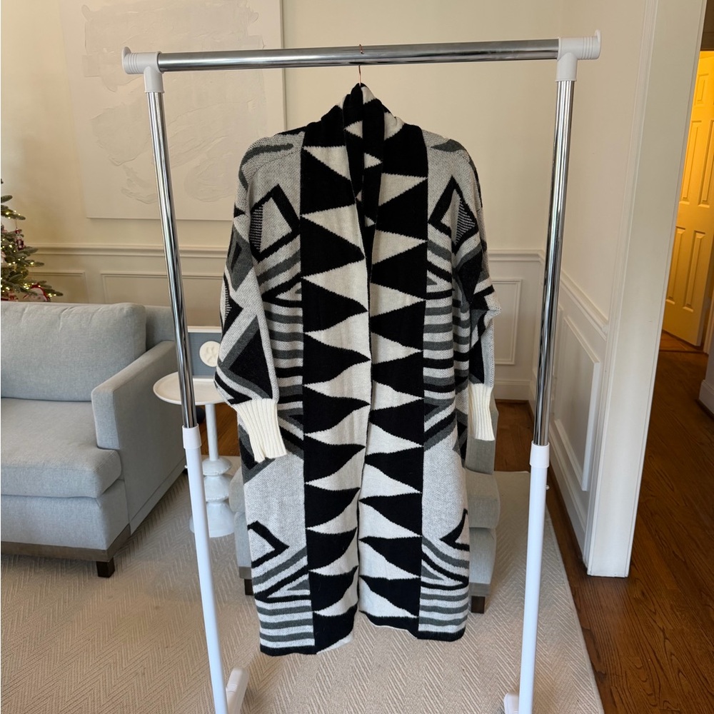 Anthropologie Geometric Black and Gray Knit poncho